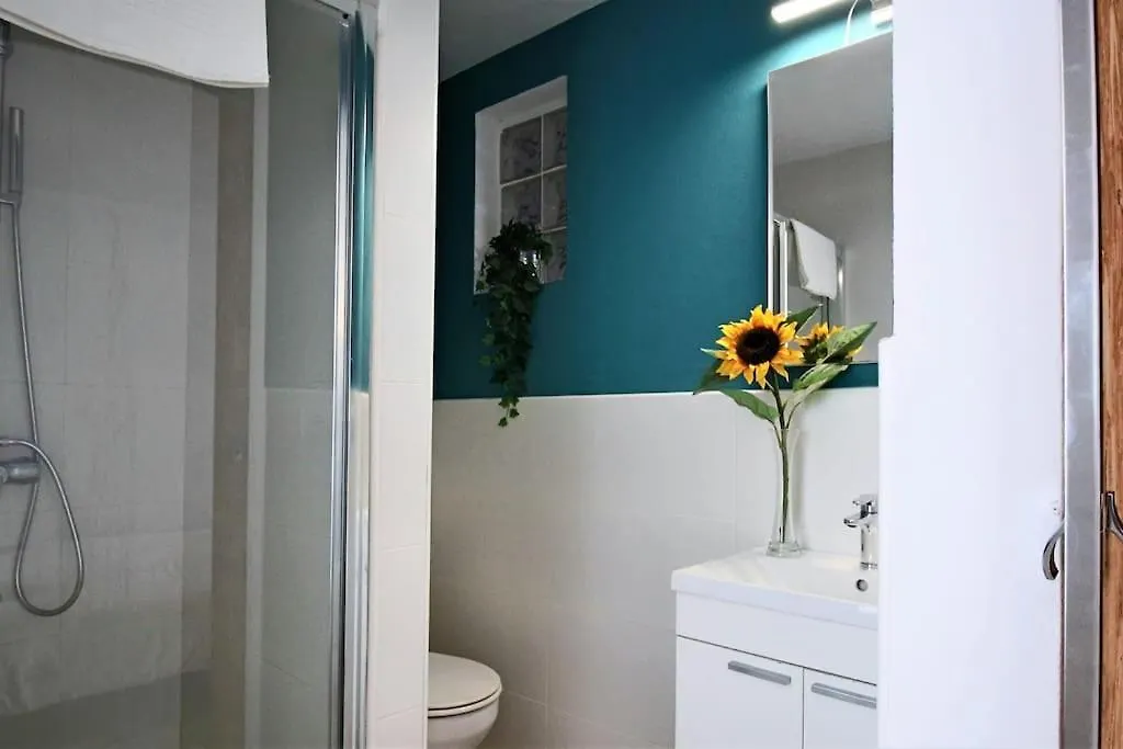 Cozy Studio By The Waves La Santa Appartement
