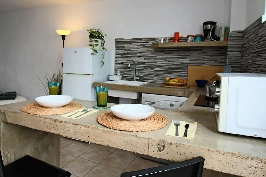 לה סנטה Cozy Studio By The Waves דירה